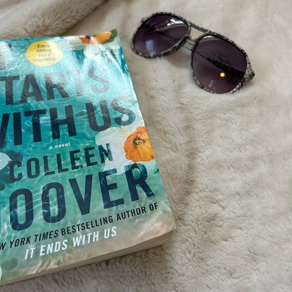 It Starts With Us Paperback by Colleen Hoover - Picture 4 of 7